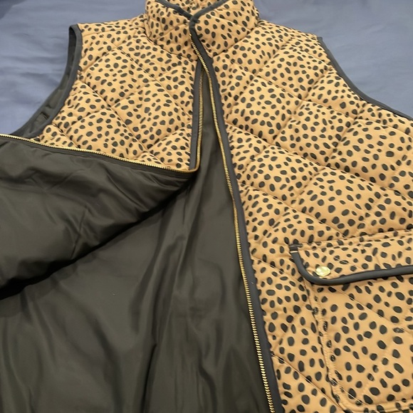 Leopard print quilted vest - Picture 2 of 3